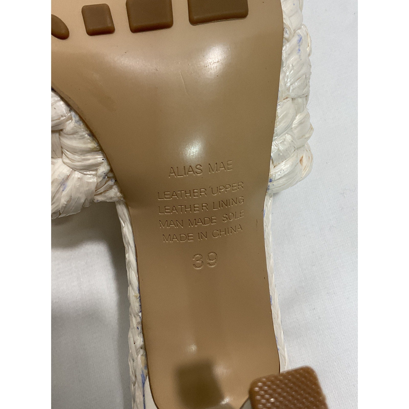 Alias Mae 'Lennon' White Mule Sandal Size 9
