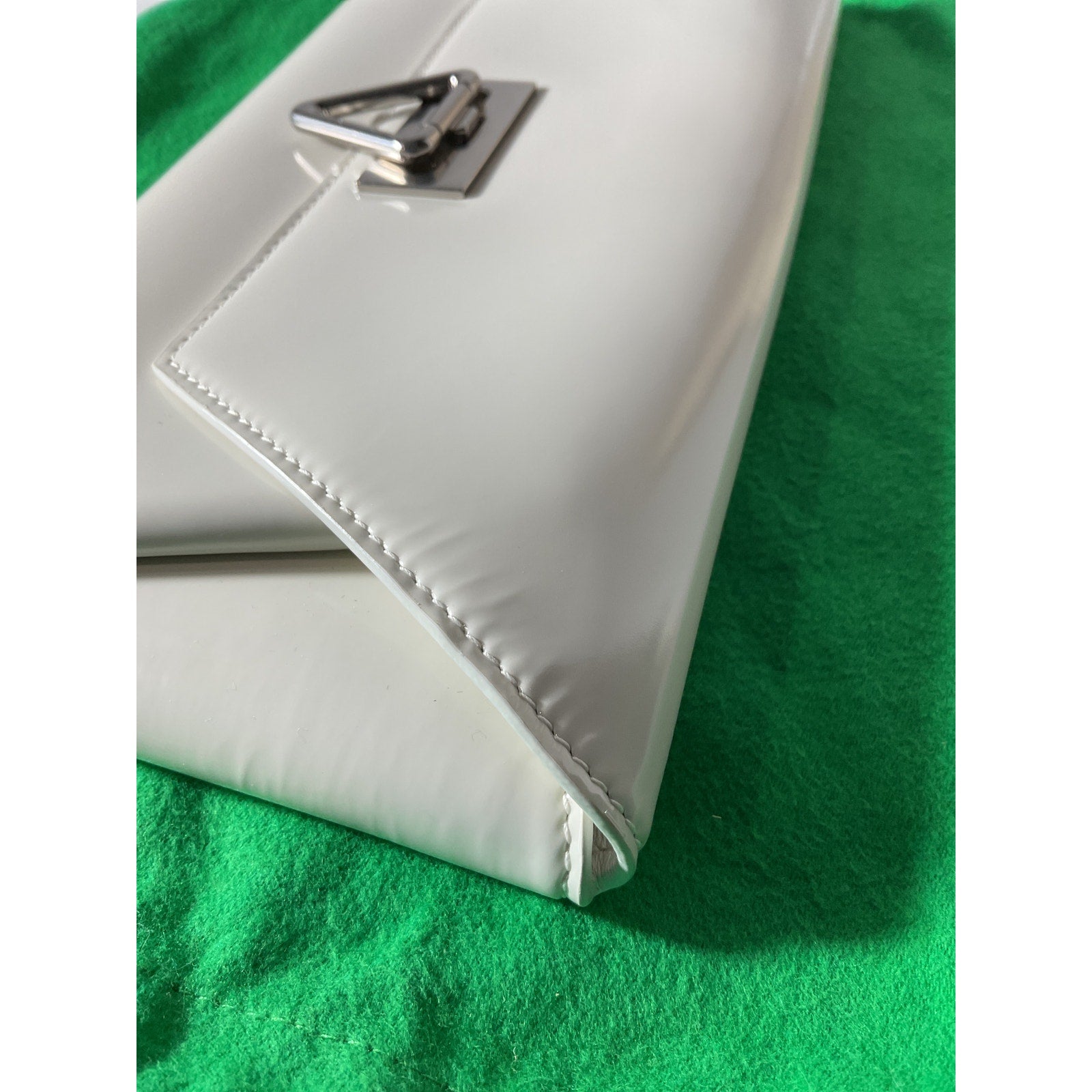 Bottega Veneta Small Point White Leather Lock Clutch