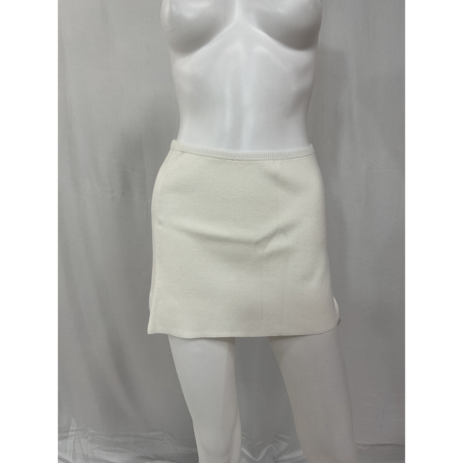 Majorelle 'Ella' White Rose Mielle Skirt Size XS - NWT