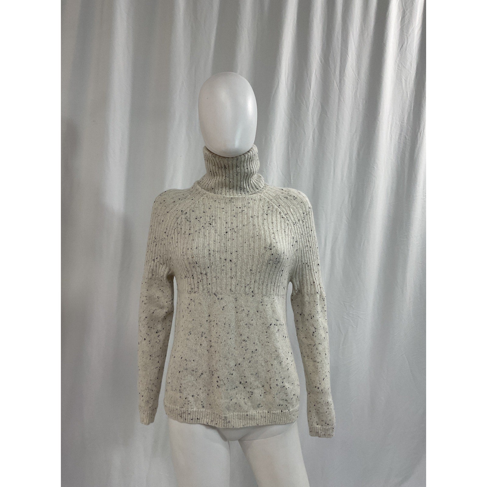 Autumn Cashmere 'Turtleneck' White Sweater Size S
