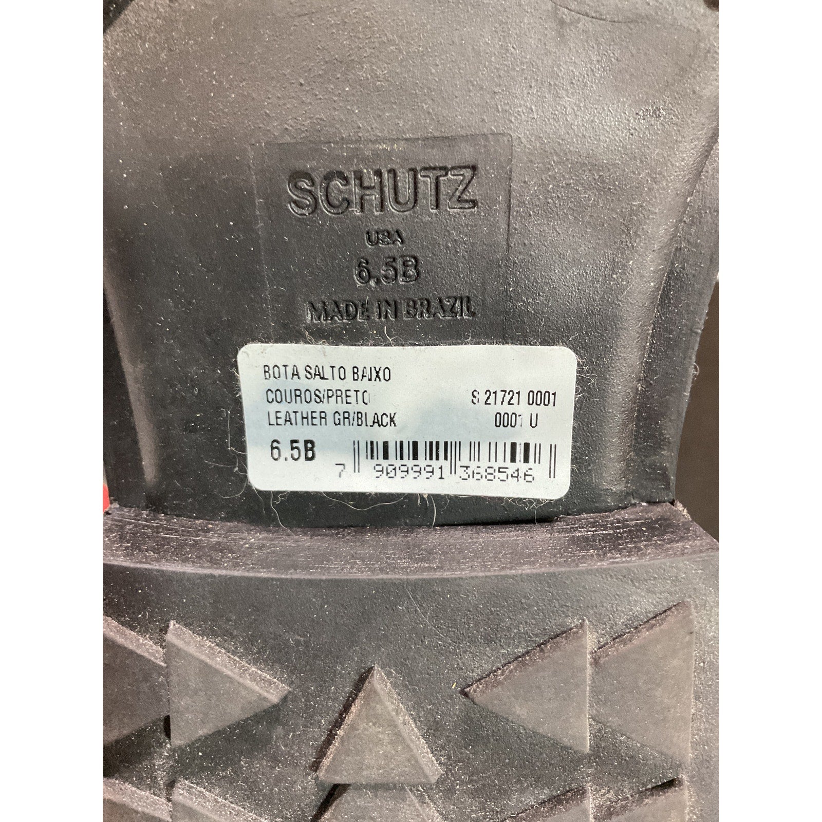 Schutz 'Luizia' Black Low Round Toe Heel Size 6.5