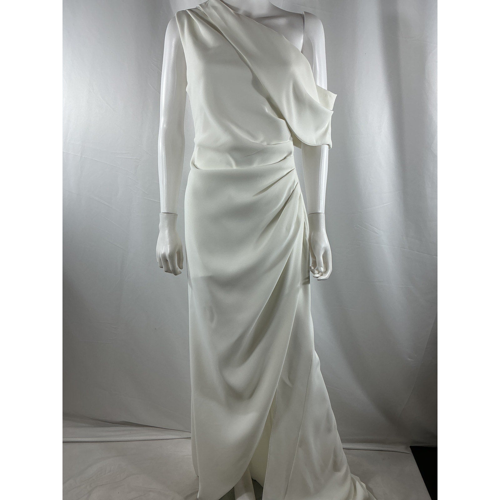 Elliatt 'Isadora' Cream Polyester Gown Size S