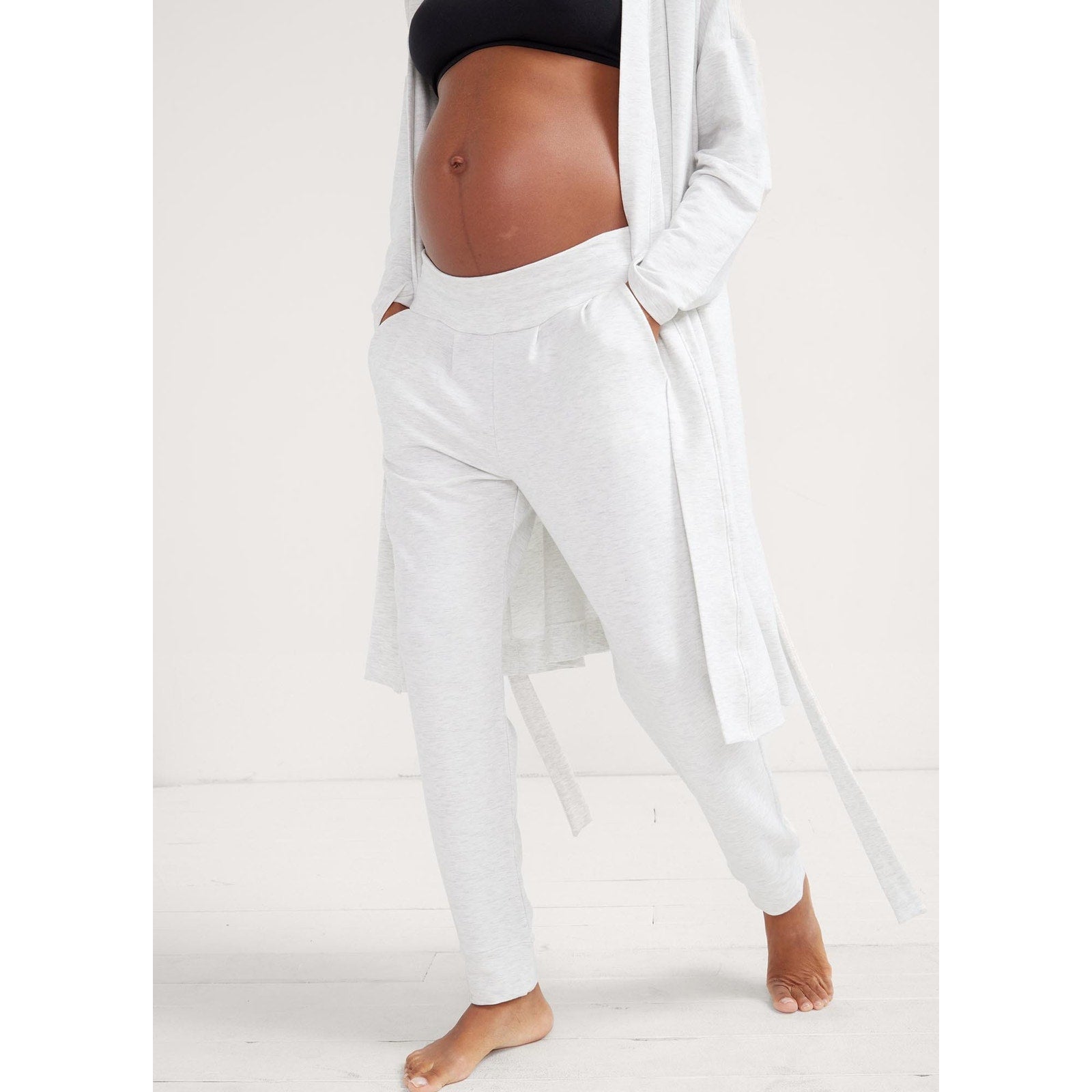 Hatch The Indoor Outdoor White Tencel  Jogger Size 3
