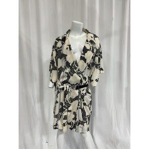 Diane von Furstenberg White Silk Knee-Length Dress Size 10