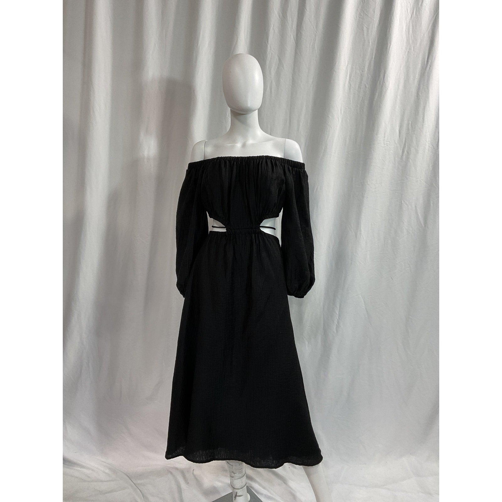 Astr The Label 'Cassian' Black Cut-Out Off Shoulder Long Sleeve Maxi Dress Size S