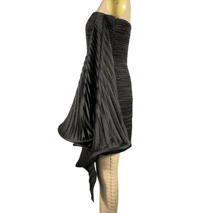 Amur Pleated Black Kayleigh Dress Size 6