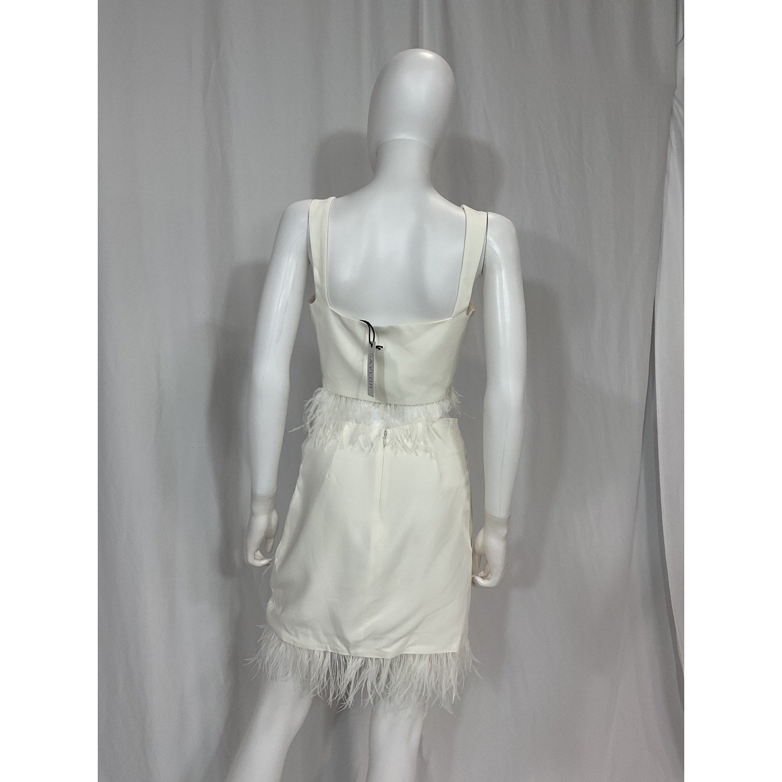 Saylor 'Benni' White Top And Skirt Set Size S - NWT