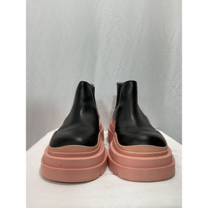 Bottega Veneta Leather Chelsea Boots - Size 8.5