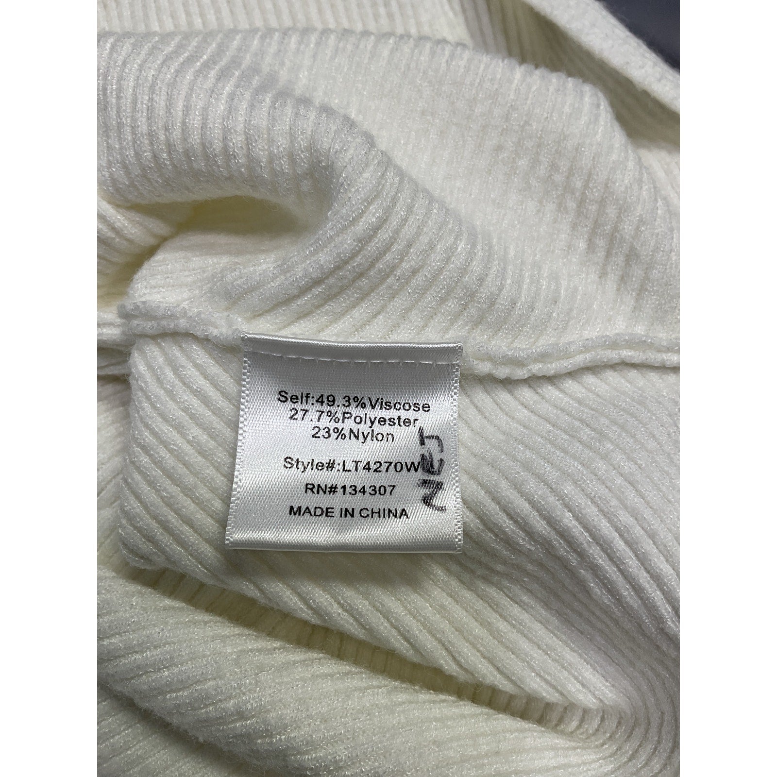 Line & Dot 'Brielle' White Viscose Sweater Size M