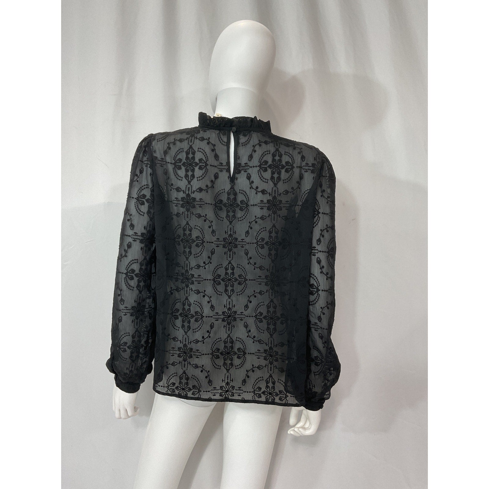 S�zane 'Valentine' Black Embroidered Back Slit Blouse Size 40