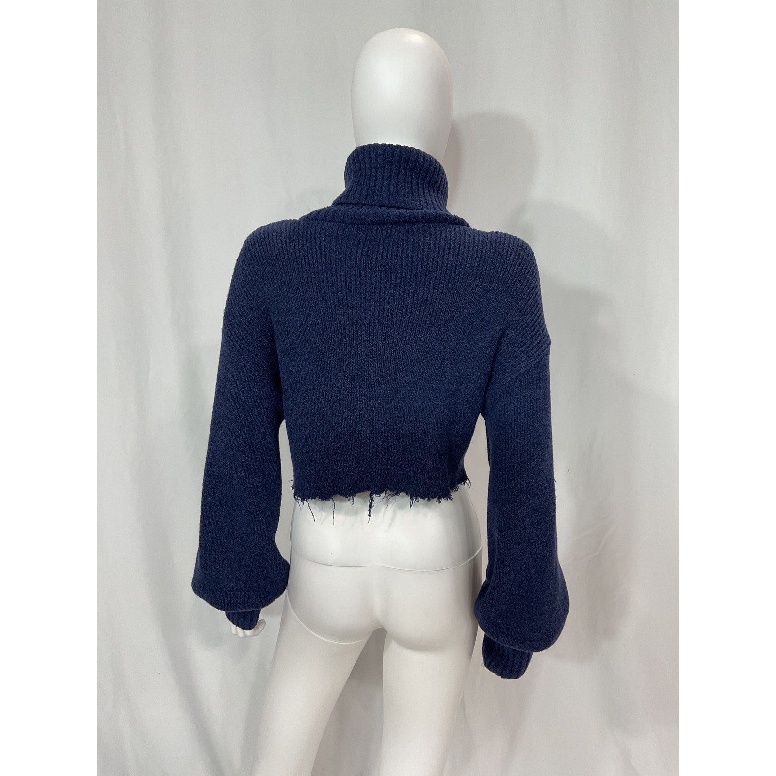 L'Academie 'Lucia' Navy Cropped Baloon Sleeve Knit Turtleneck Size M