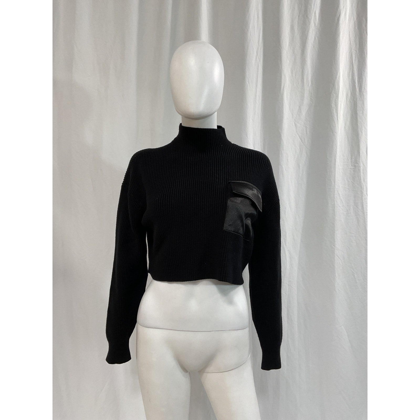 Ser.O.Ya 'Donna' Black Mid Cropped Sweater Size M