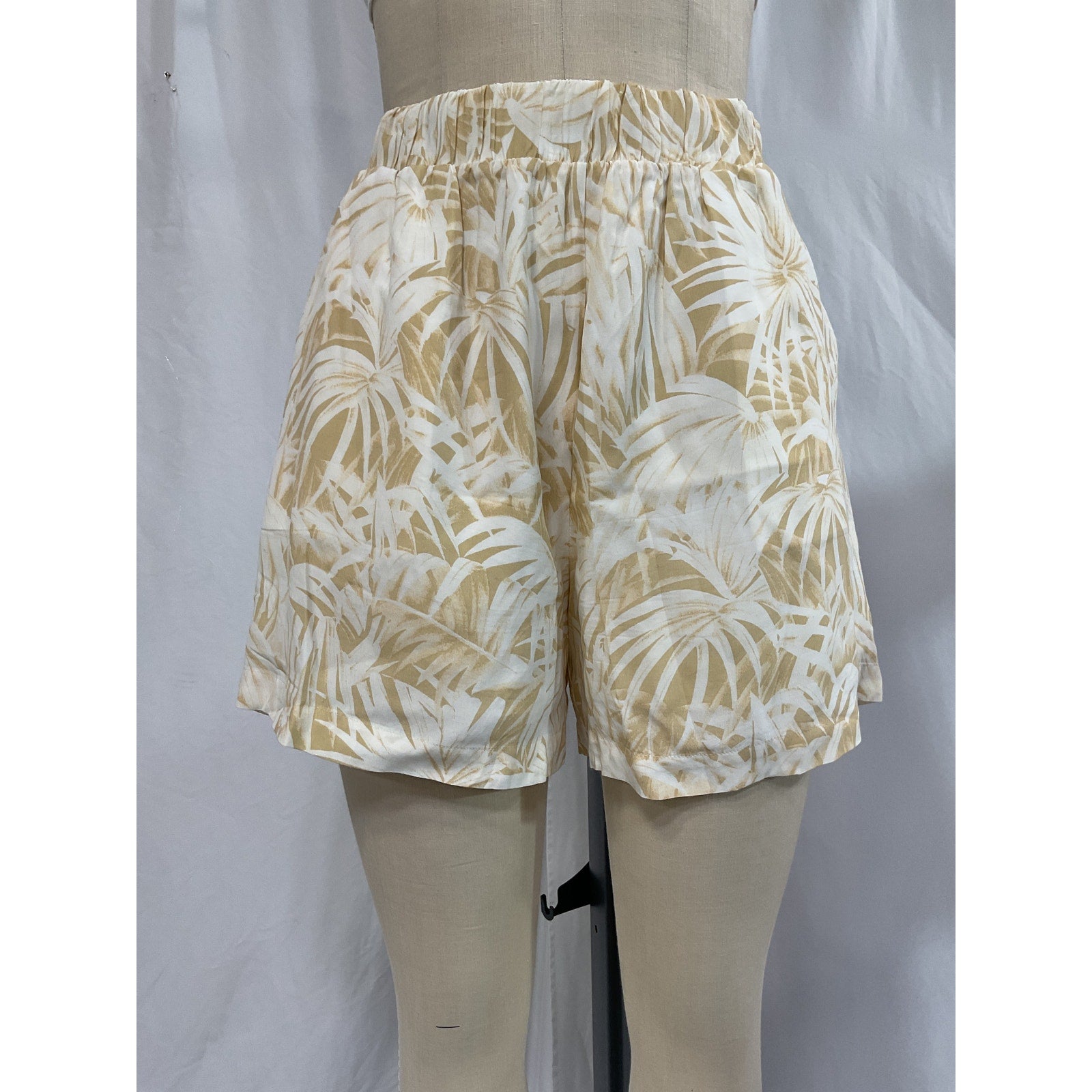 Anine Bing 'Candice' White Palm Print Shorts Size S
