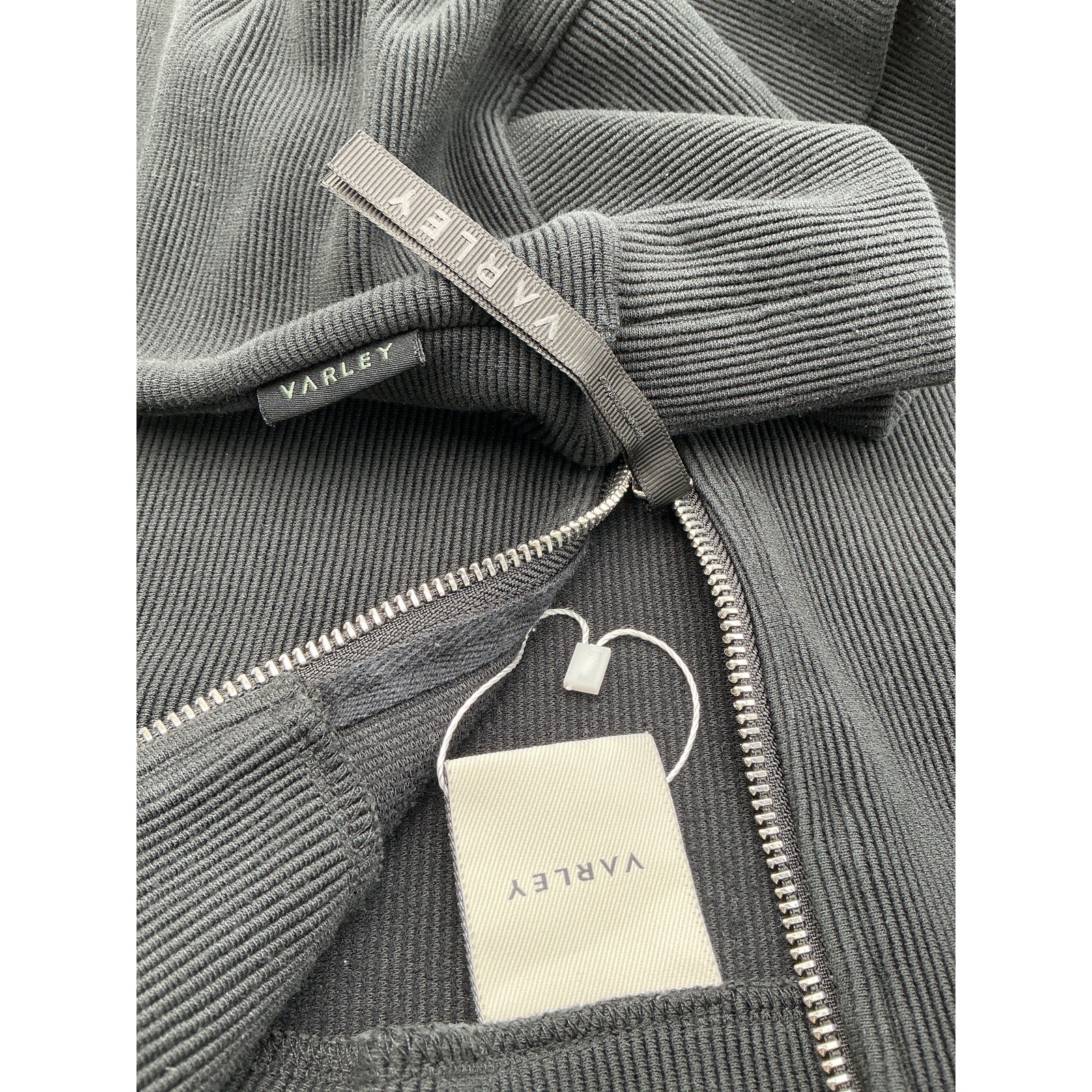 Varley 'Acadia' Black Half Zip Sweatshirt Size L