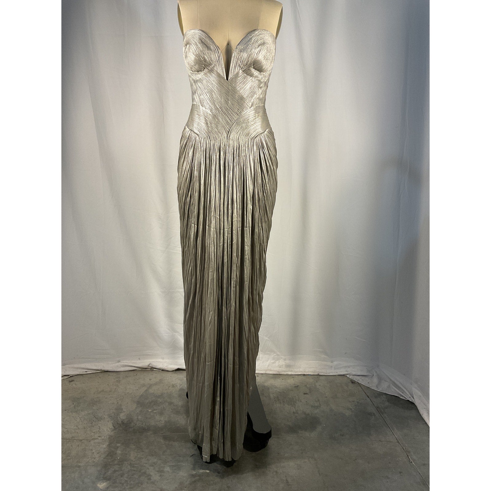 Maria Lucia 'Hohan Noor' Silver Tulle Gown Size 38