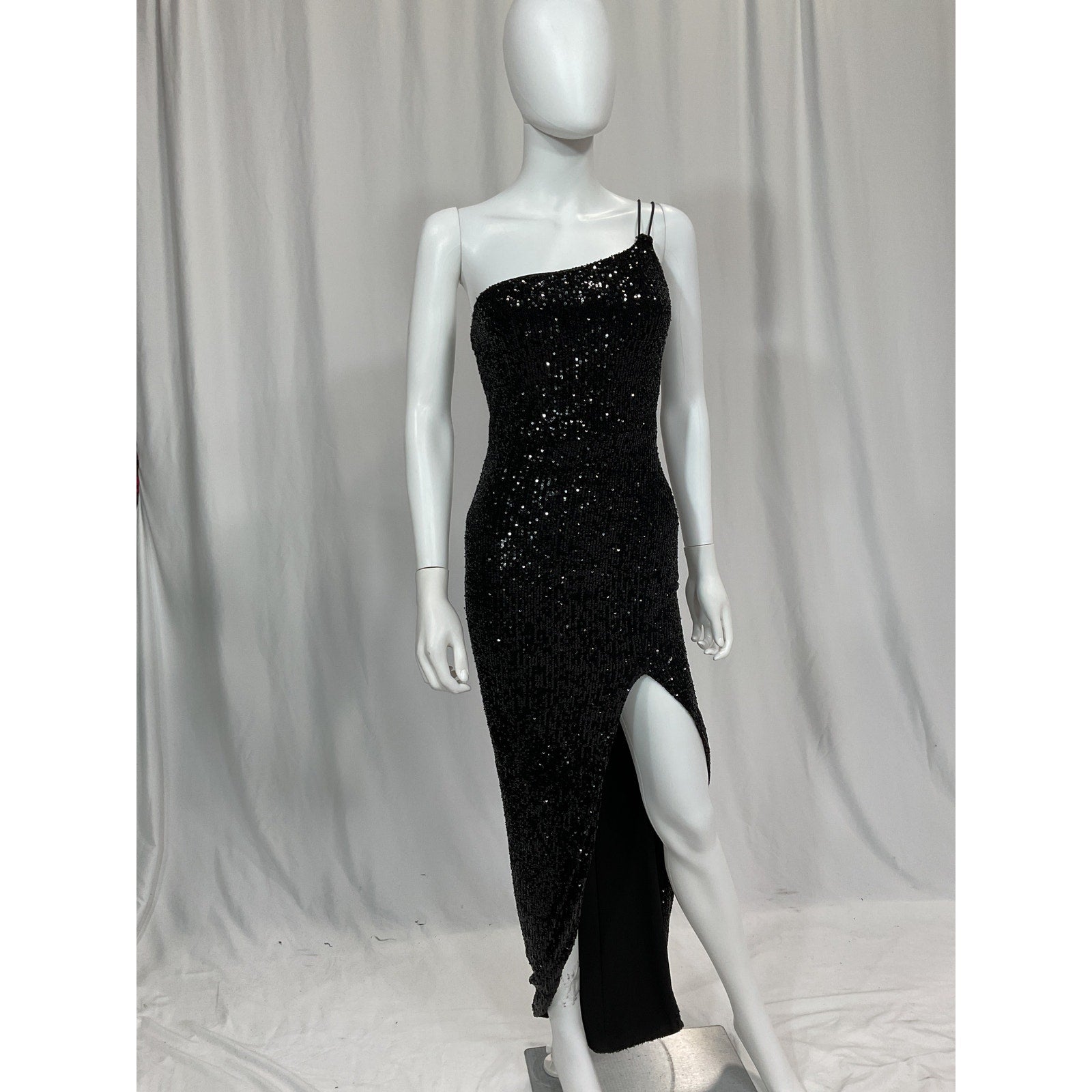 Nookie 'Leilani' Black One Shoulder Sequin Embellished Gown Size S