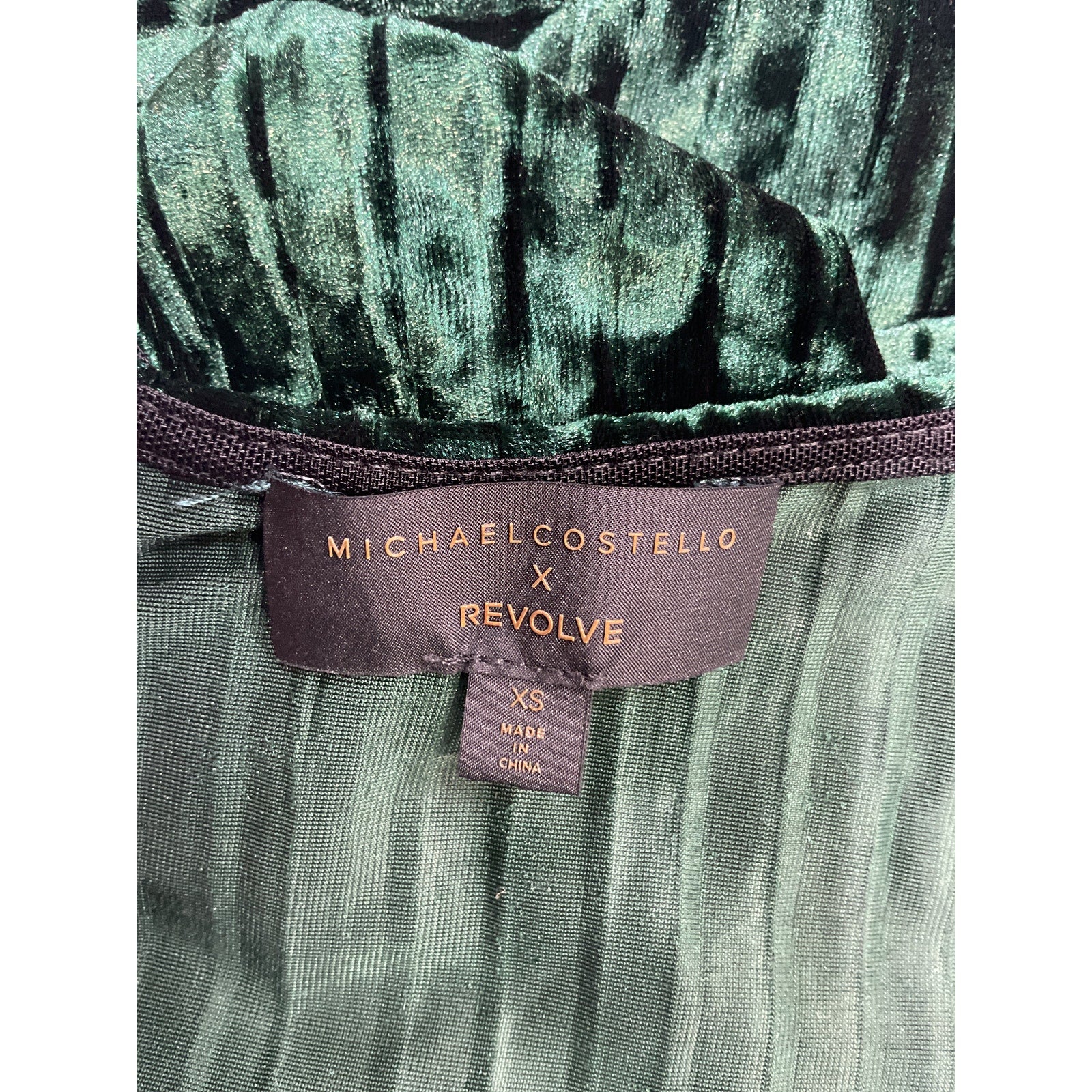 Michael Costello x Revolve 'Spencer' Green Velvet Back Cut Out Gown Size XS