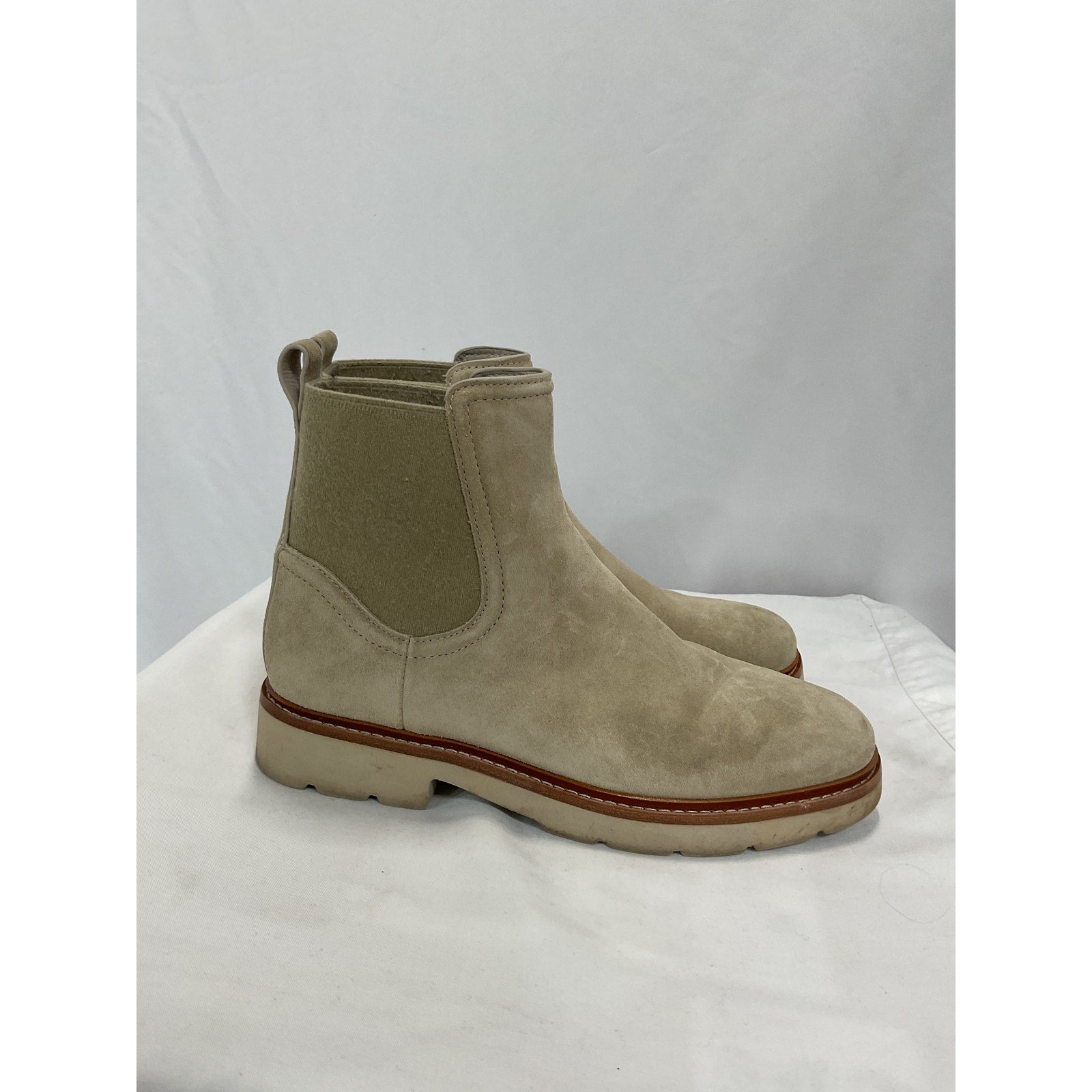 Vince 'Rue' Grey Chelsea Boot Size 7