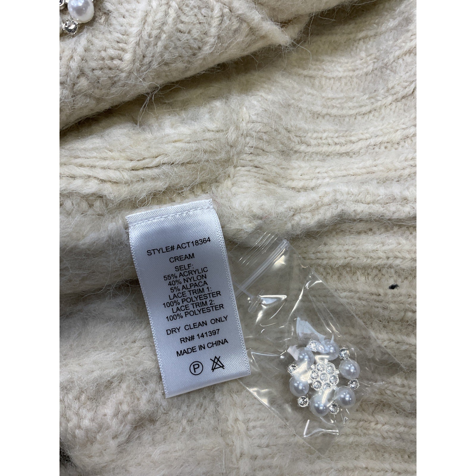 Astr The Label 'Nesmarie' White Acrylic Lace Embellished Cardigan Size M - NWT