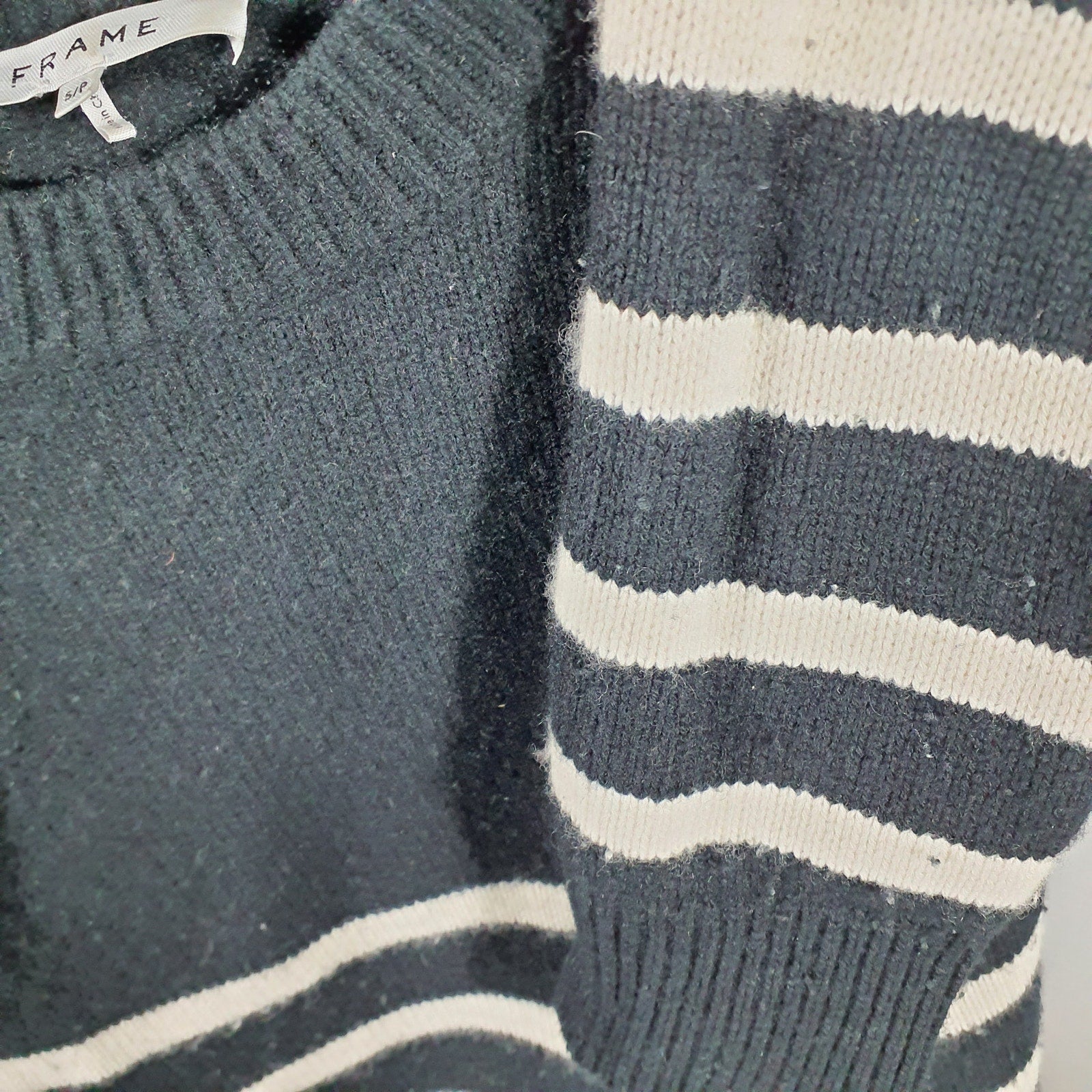 Frame Clean Black Cashmere Crewneck Sweater Size S / P