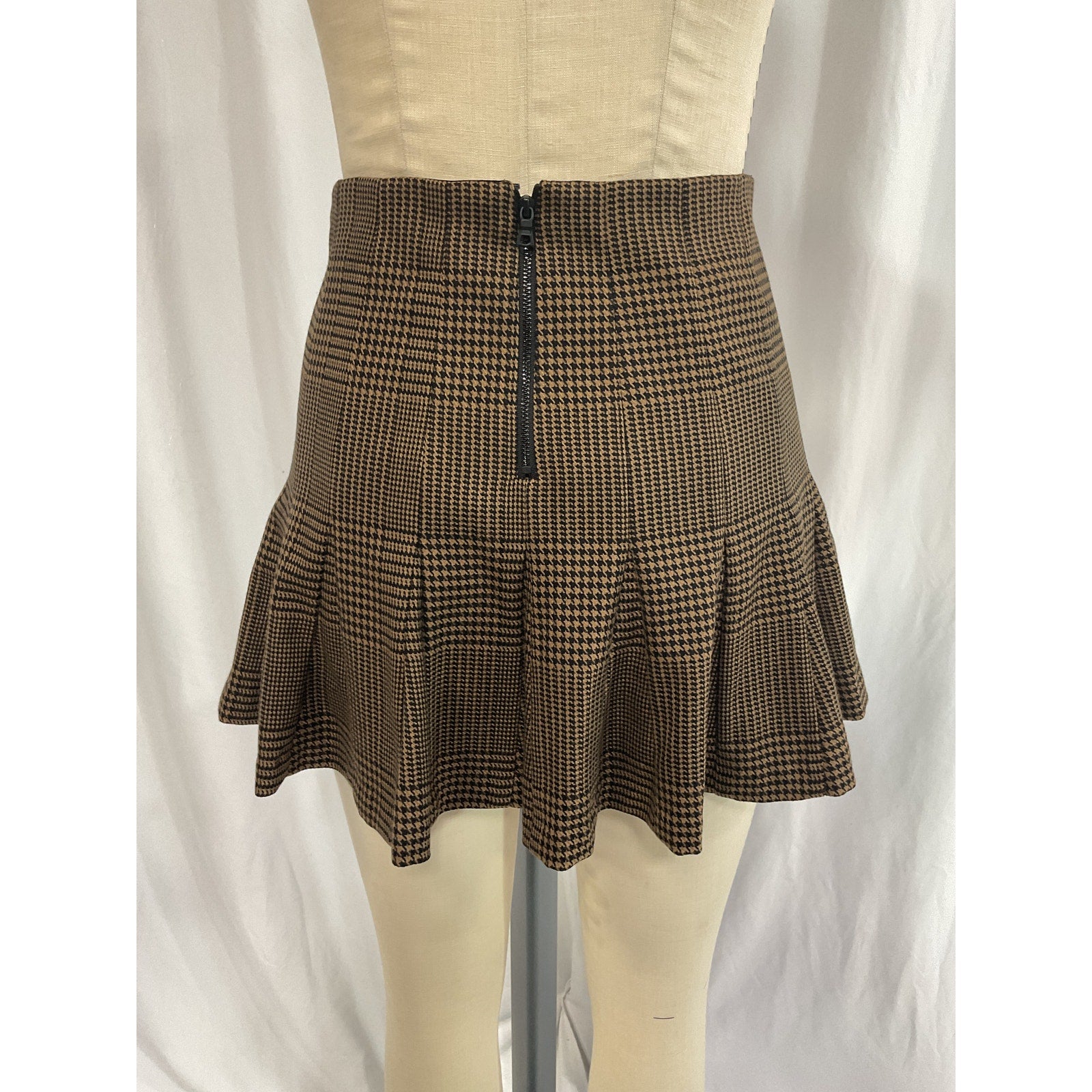 Alice + Olivia 'Zona' Brown Check Pleated Miniskirt Size 2