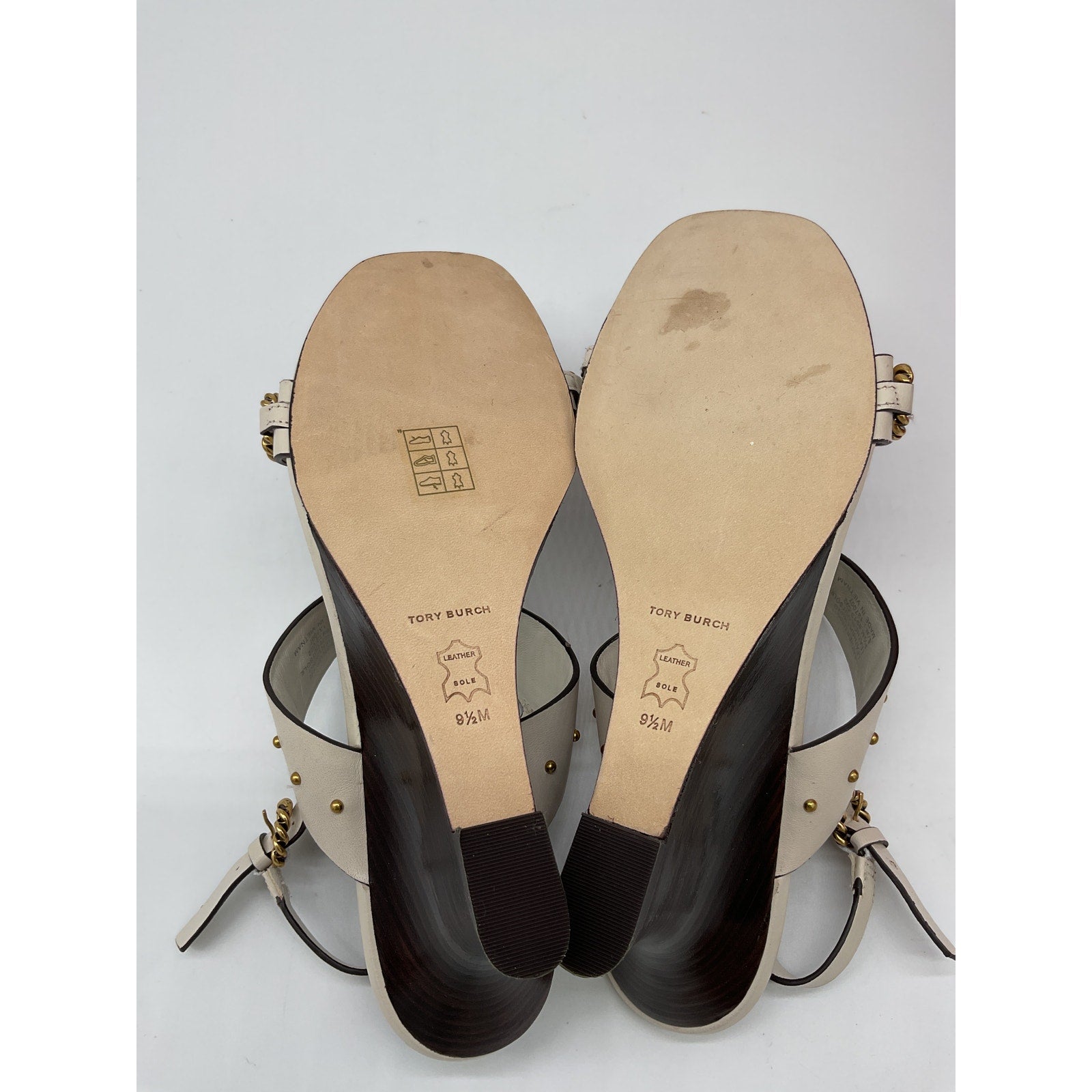 Tory Burch Vintage Plaque White Leather Wedge Sandal Size 9.5 - NWT