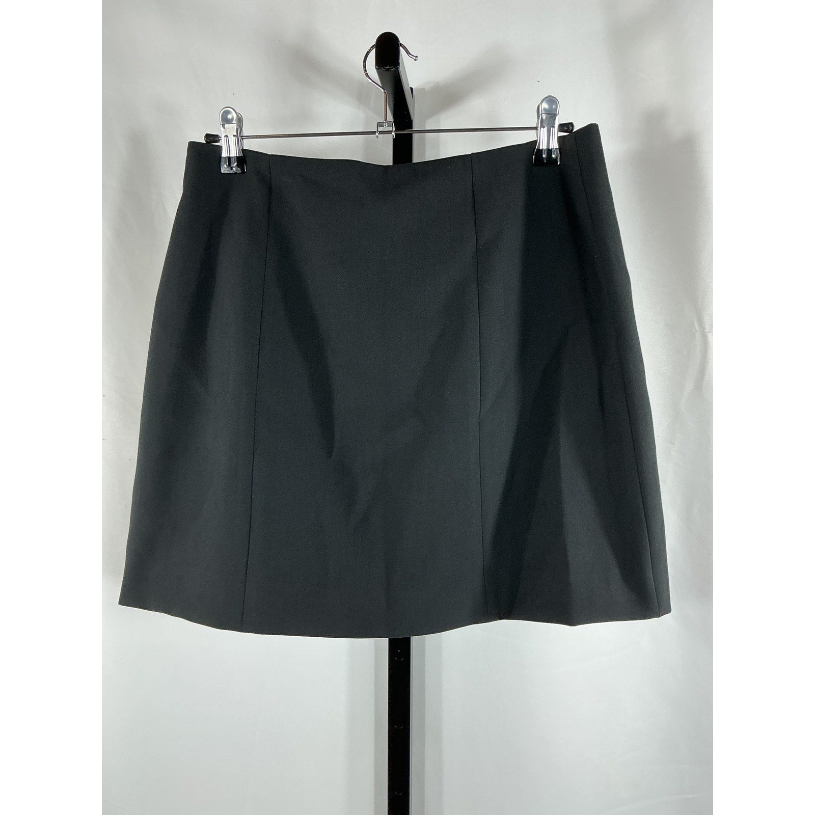 Favorite Daughter 'The Favorite' Black Polyester Mini Skirt Size 8 - NWT