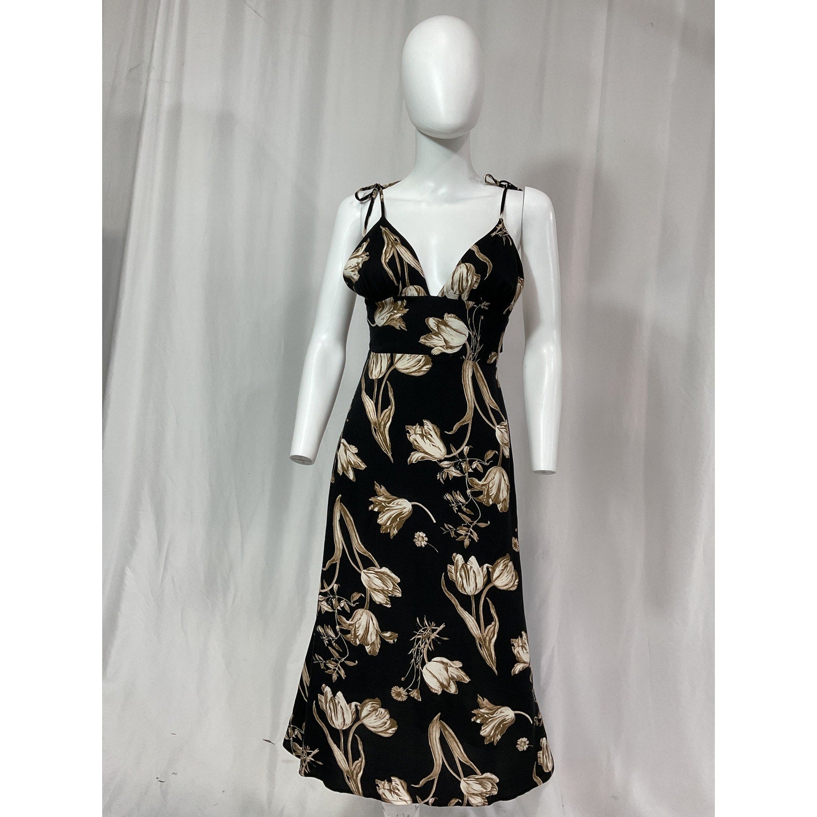 Reformation 'Kourtney' Black Sweetheart Neck Dress Size 4
