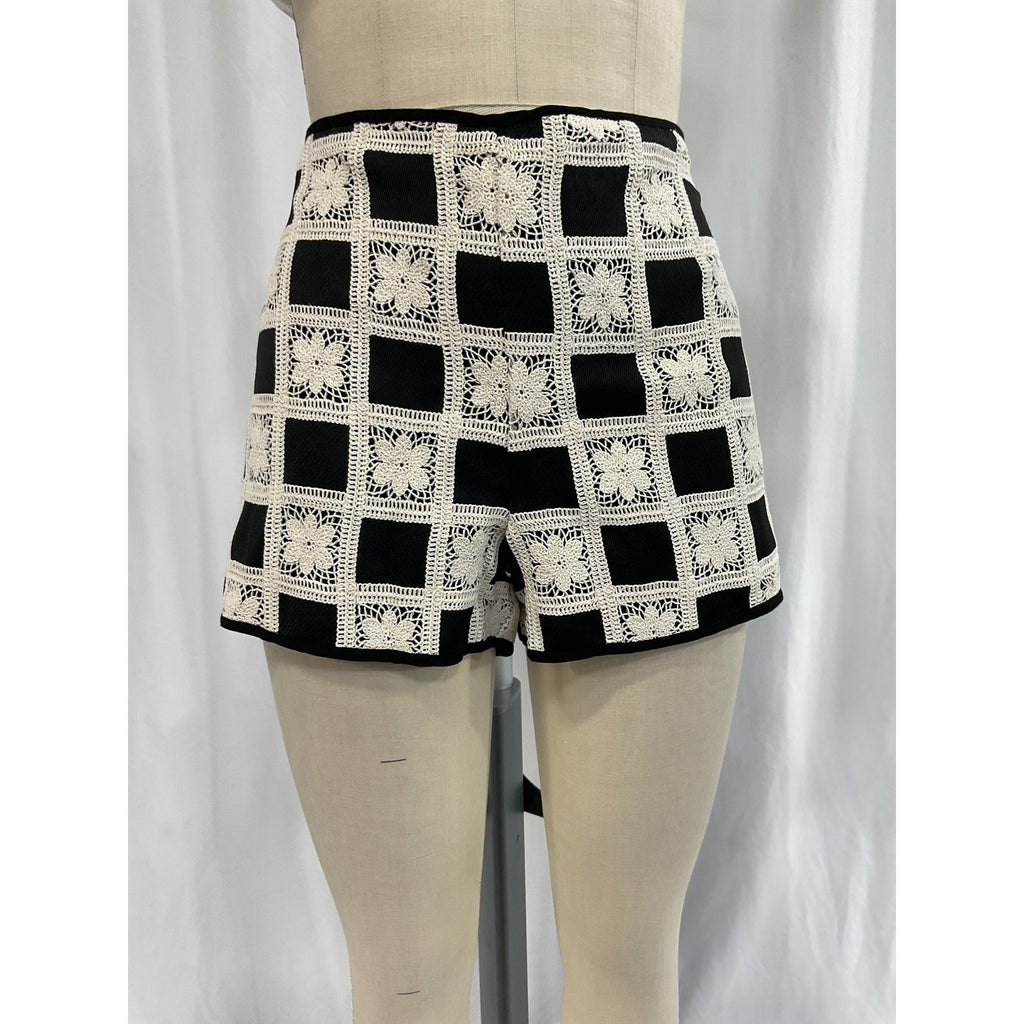 Tularosa 'Anna' Black Short Size XL - NWT