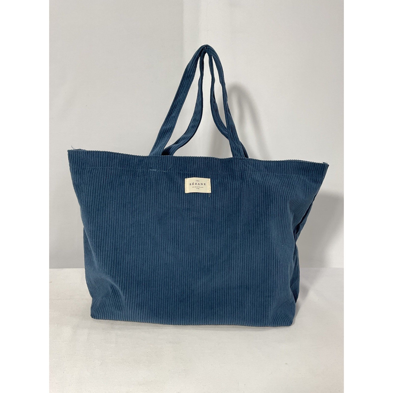 S�zane 'Velvet' Blue Polyester Tote Bag