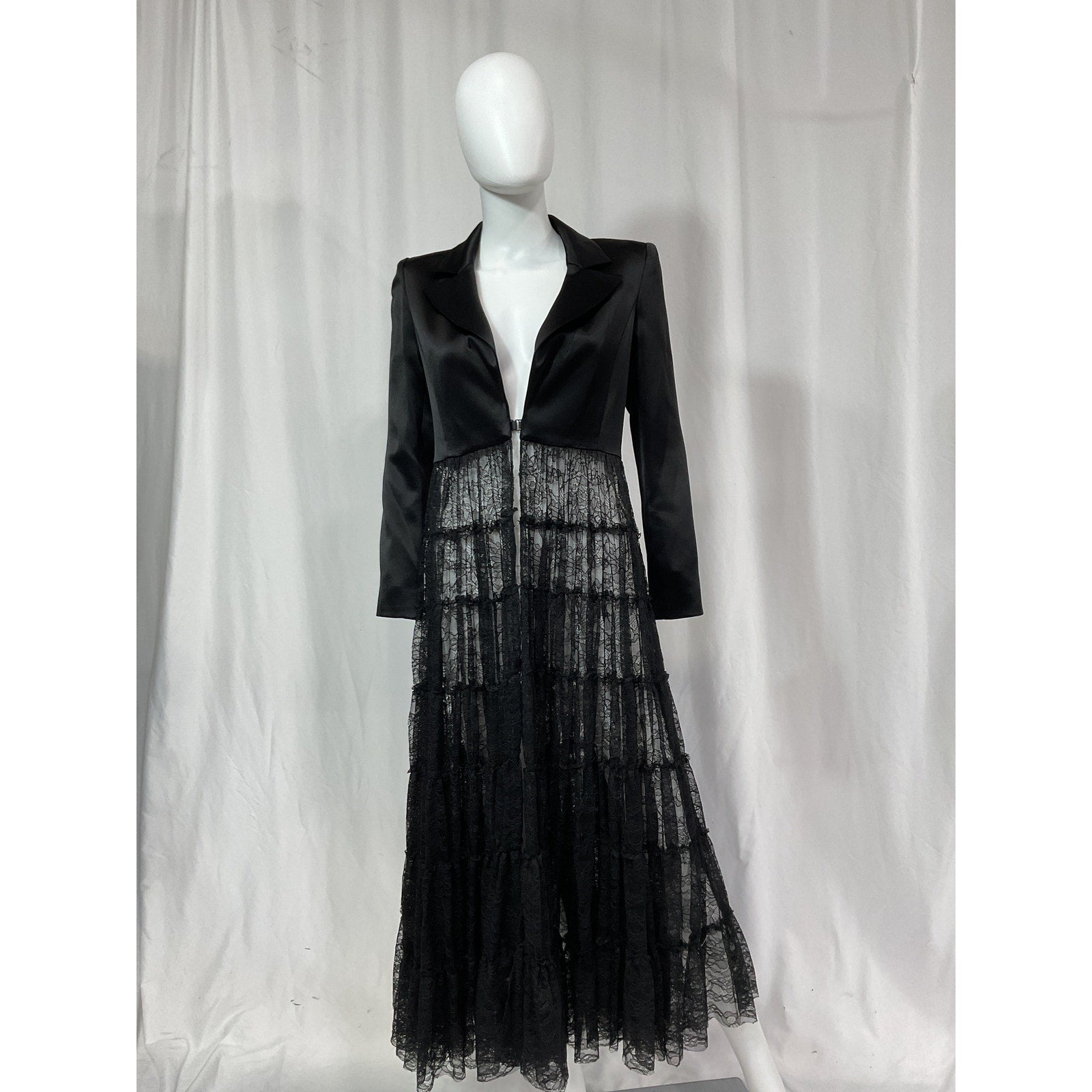 Alice + Olivia 'Everly' Black Lace Maxi Blazer Size XS