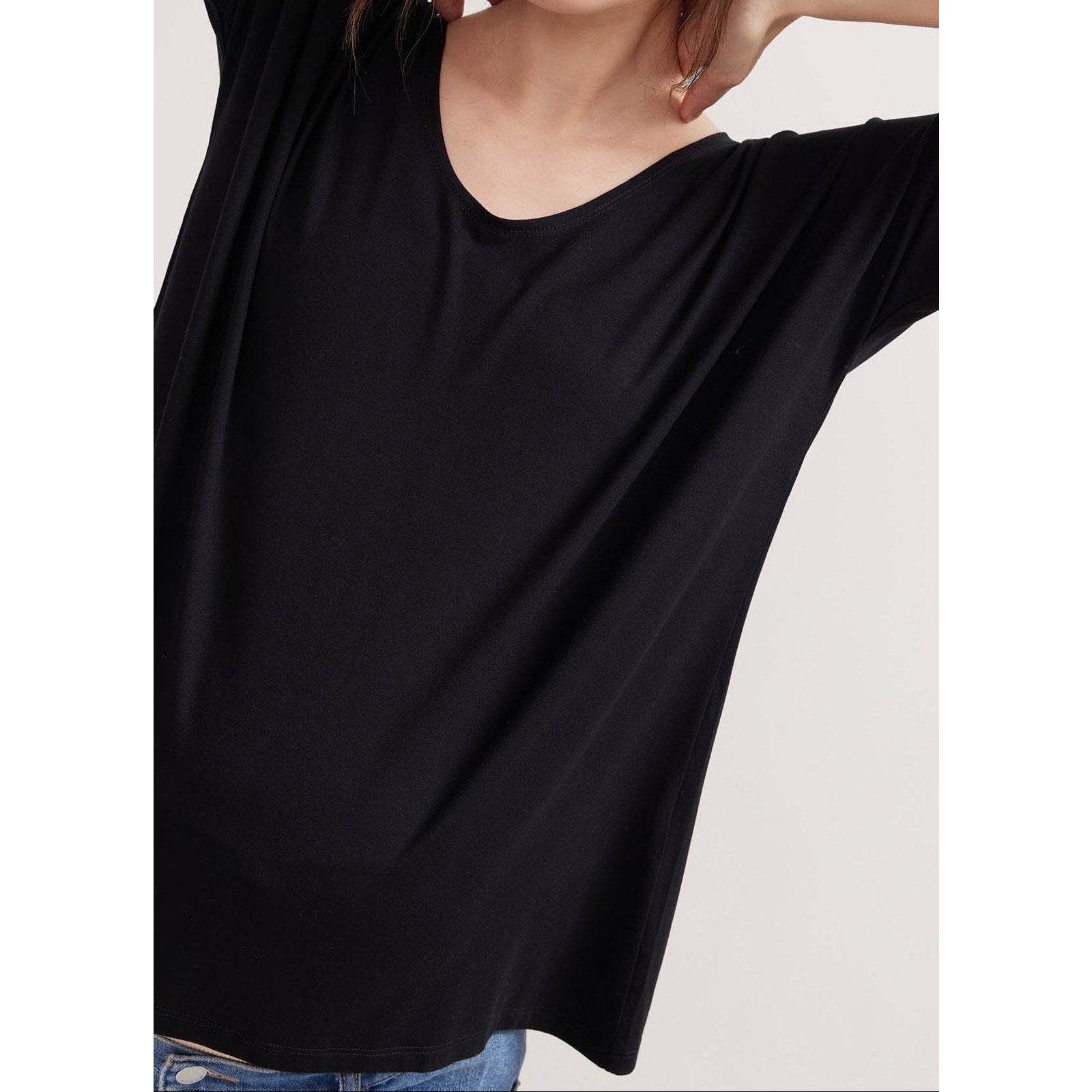 Hatch 'The Perfect' Black Viscose Vee Size 0