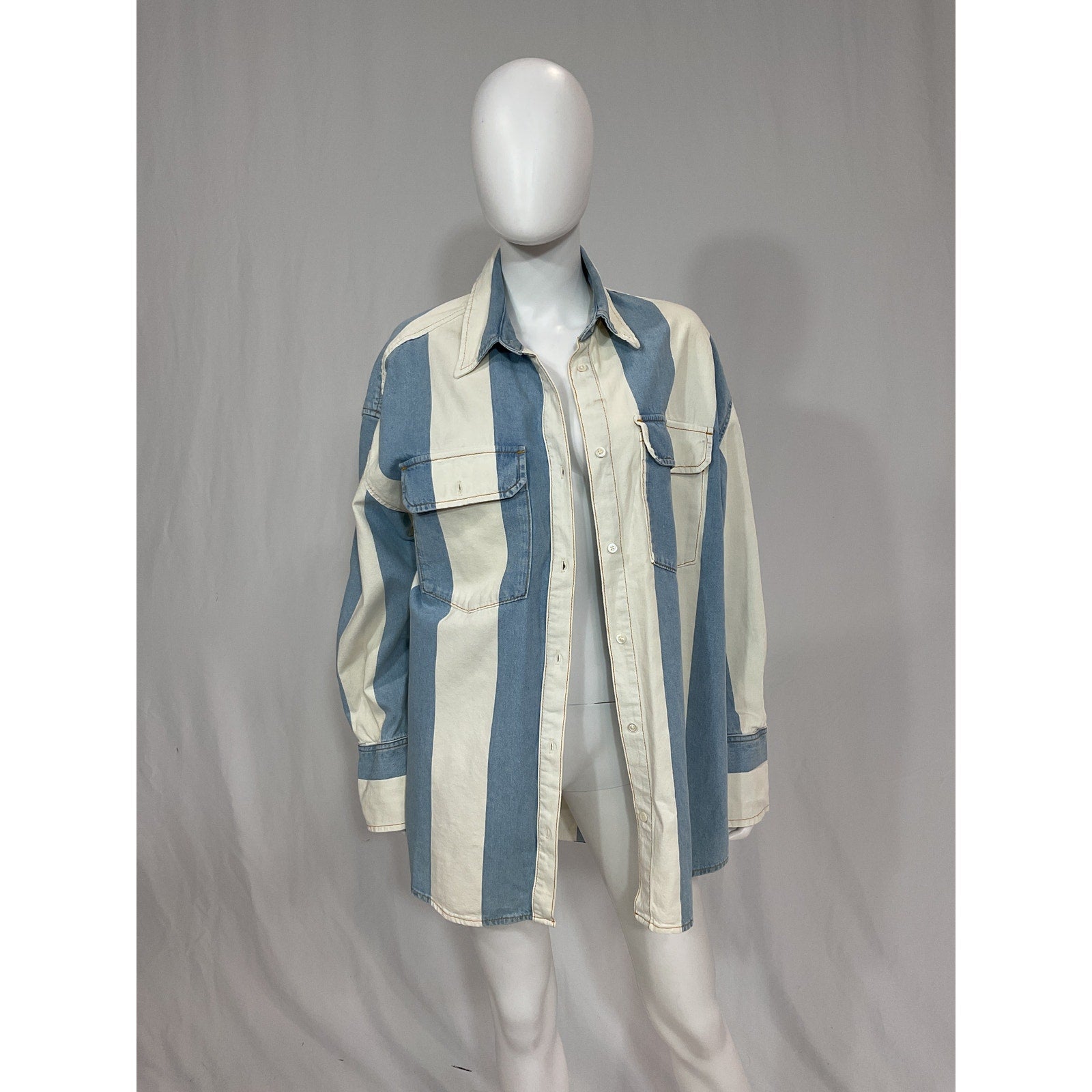 Frame 'The Borrowed' White Shirt / Button Blouse Size M
