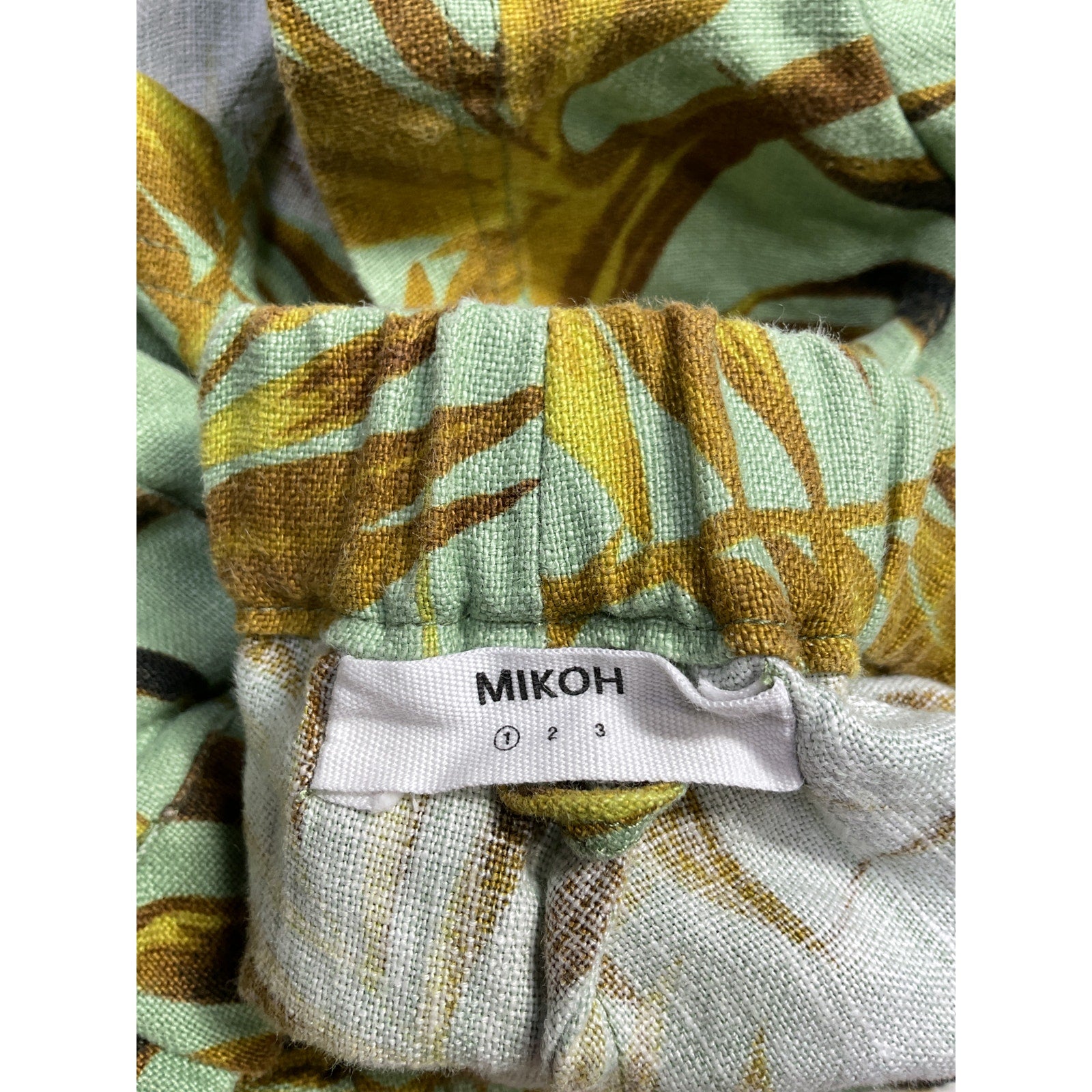 Mikoh 'Reus' Green Linen Short With Elastic Waist Shorts Size 1
