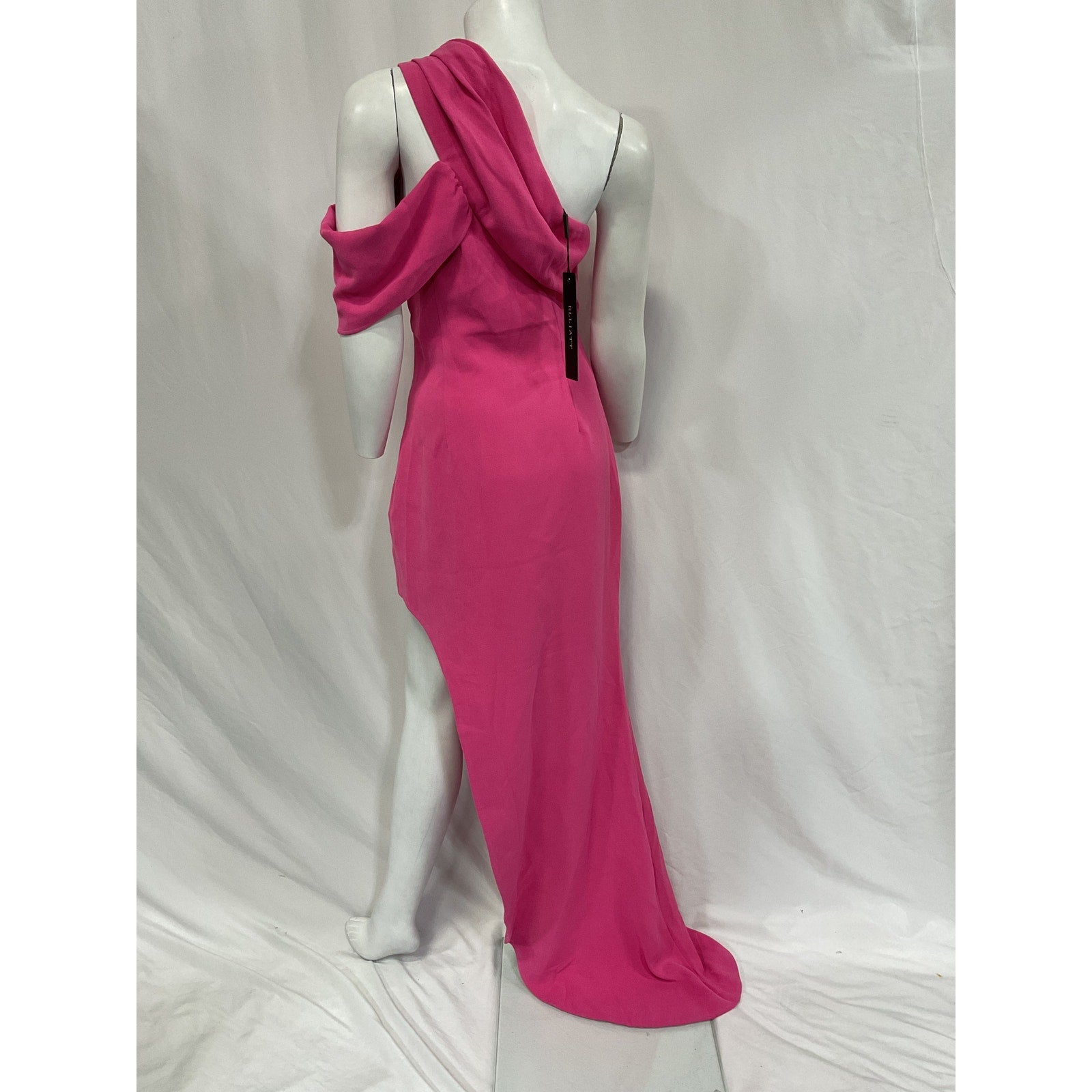 Elliatt 'Spectacle' Pink Crepe One Shoulder Gown Size S - NWT