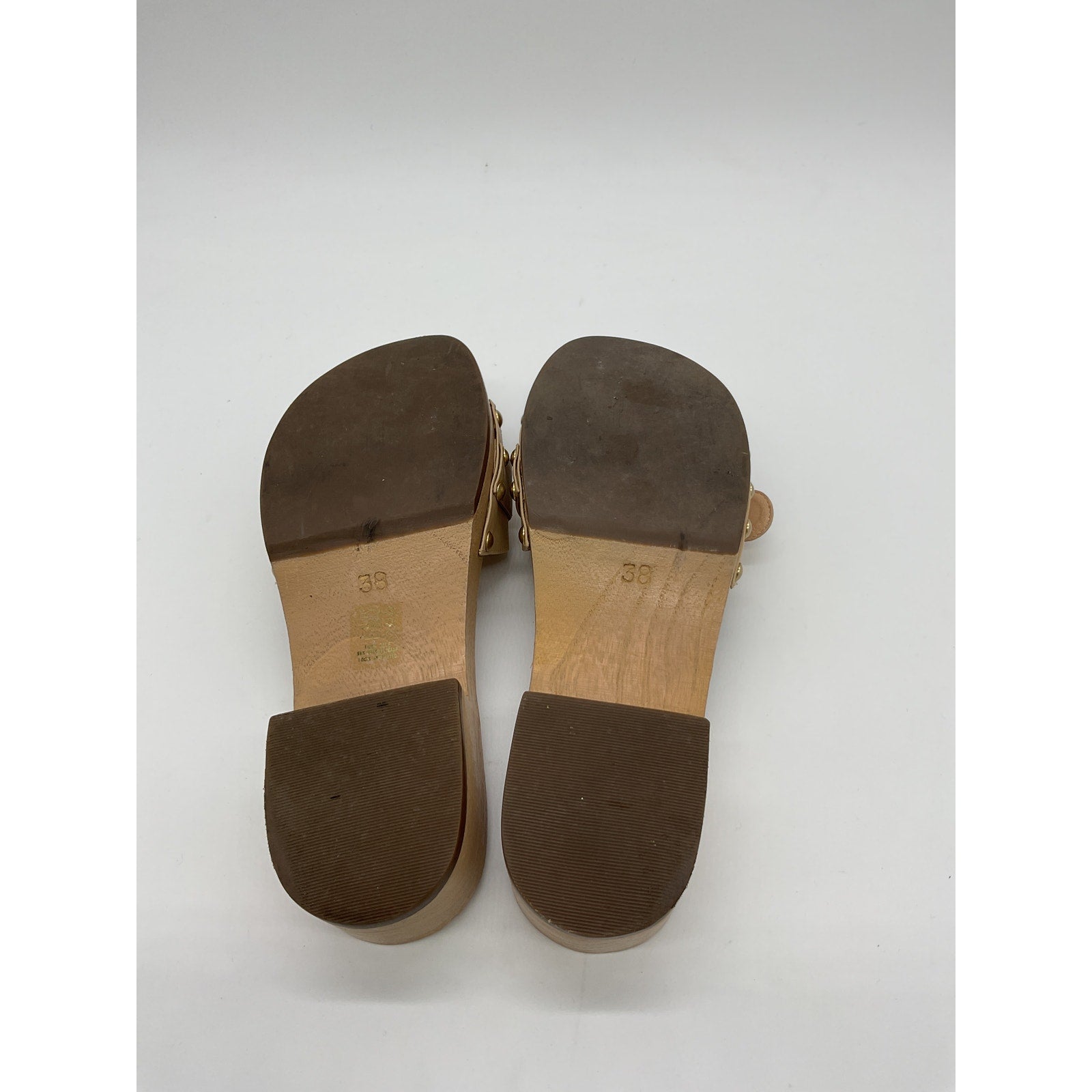 Porte & Paire 'Buckled' Beige Leather Slides Size 8