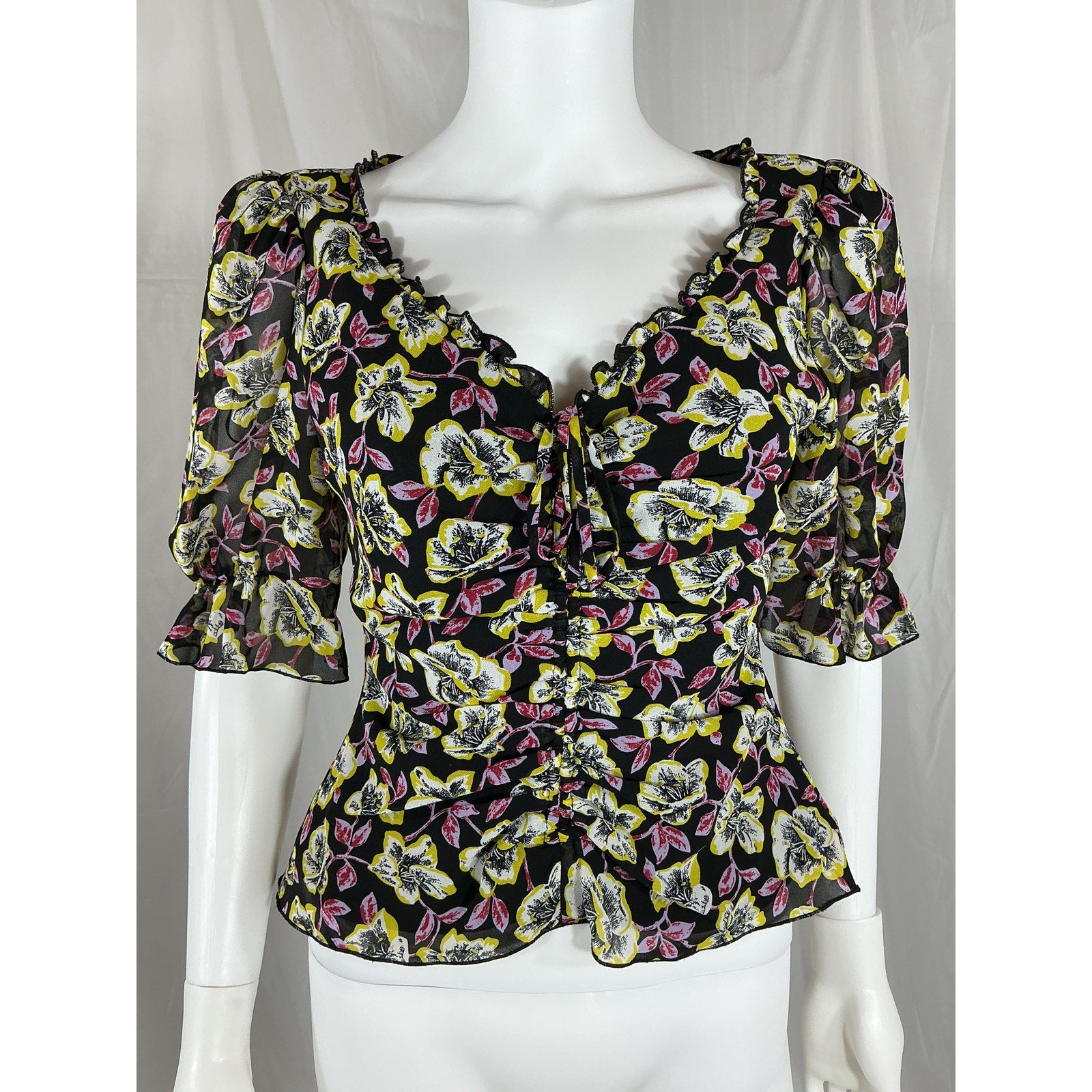 Cinq A Sept 'Kimberly' Black V-Neck Floral Print Short Sleeve Top Size S