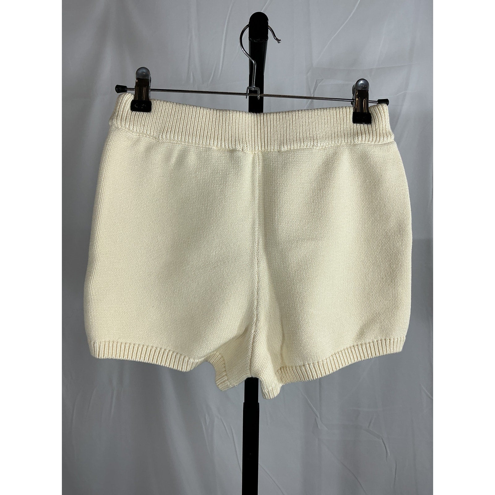 Ser.O.Ya 'Messa' White Viscose Short Size S