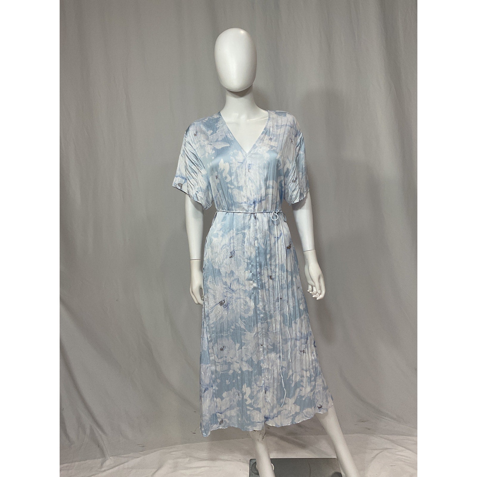 Vince 'Painted' Blue Magnolia Tie Waist V Neck Short Sleeve Tie Waist Midi Dress Size M