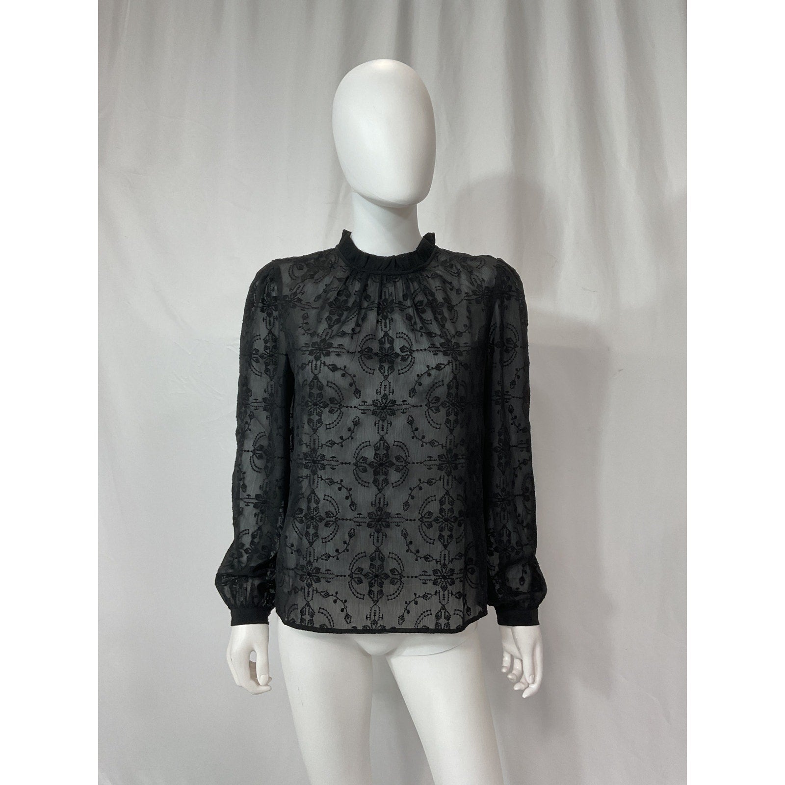 S�zane 'Valentine' Black Embroidered Back Slit Blouse Size 40
