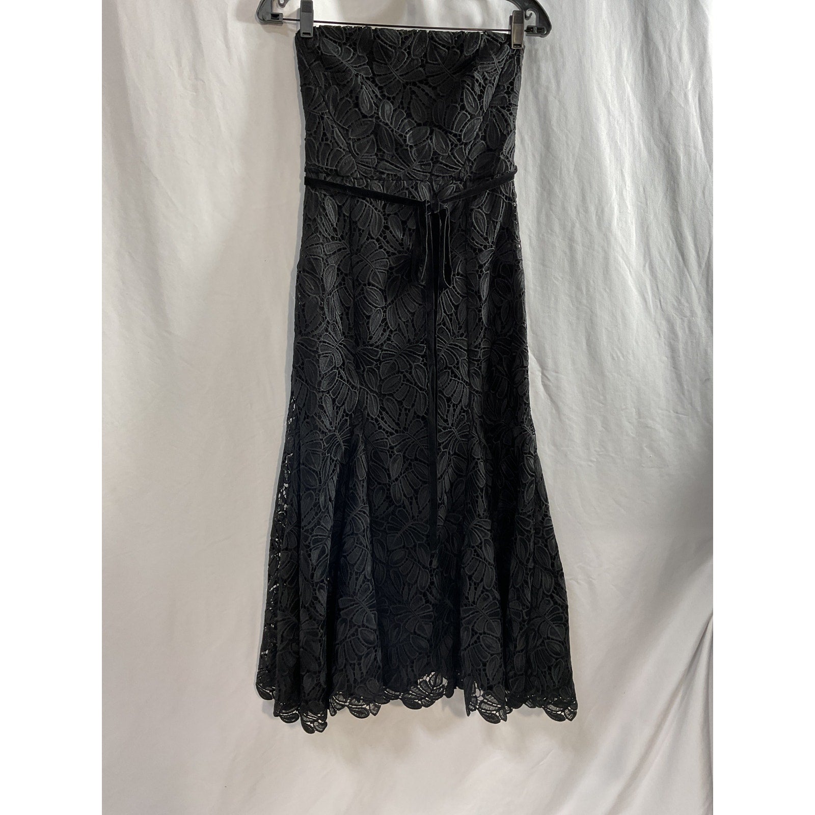 Ml Monique 'Lhuillier Elaine' Black  Lace Midi-Dress Size 0