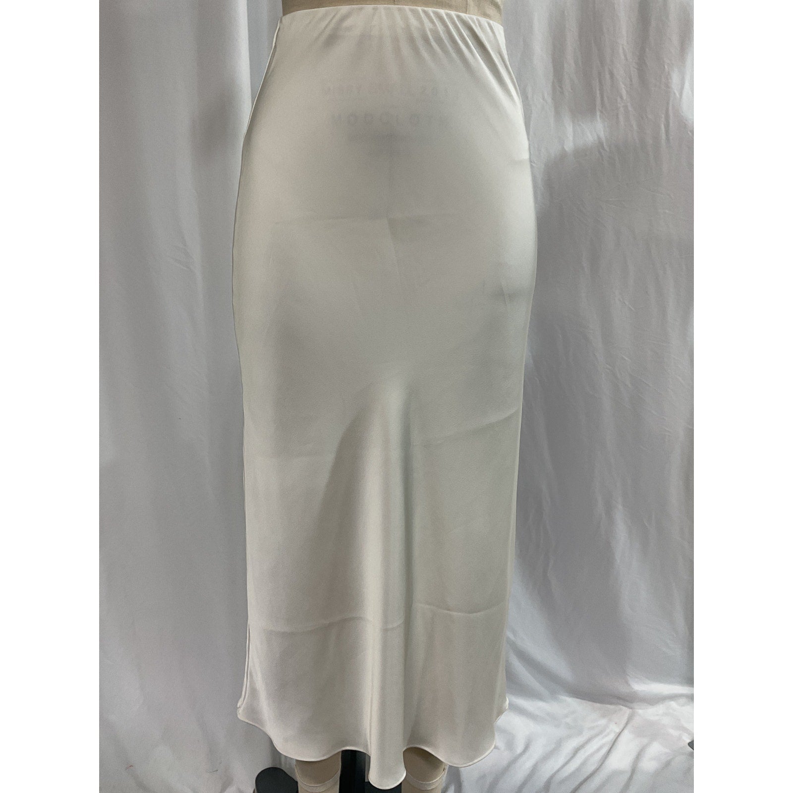 L'Academie 'Tabitha' White Satin Skirt Size S