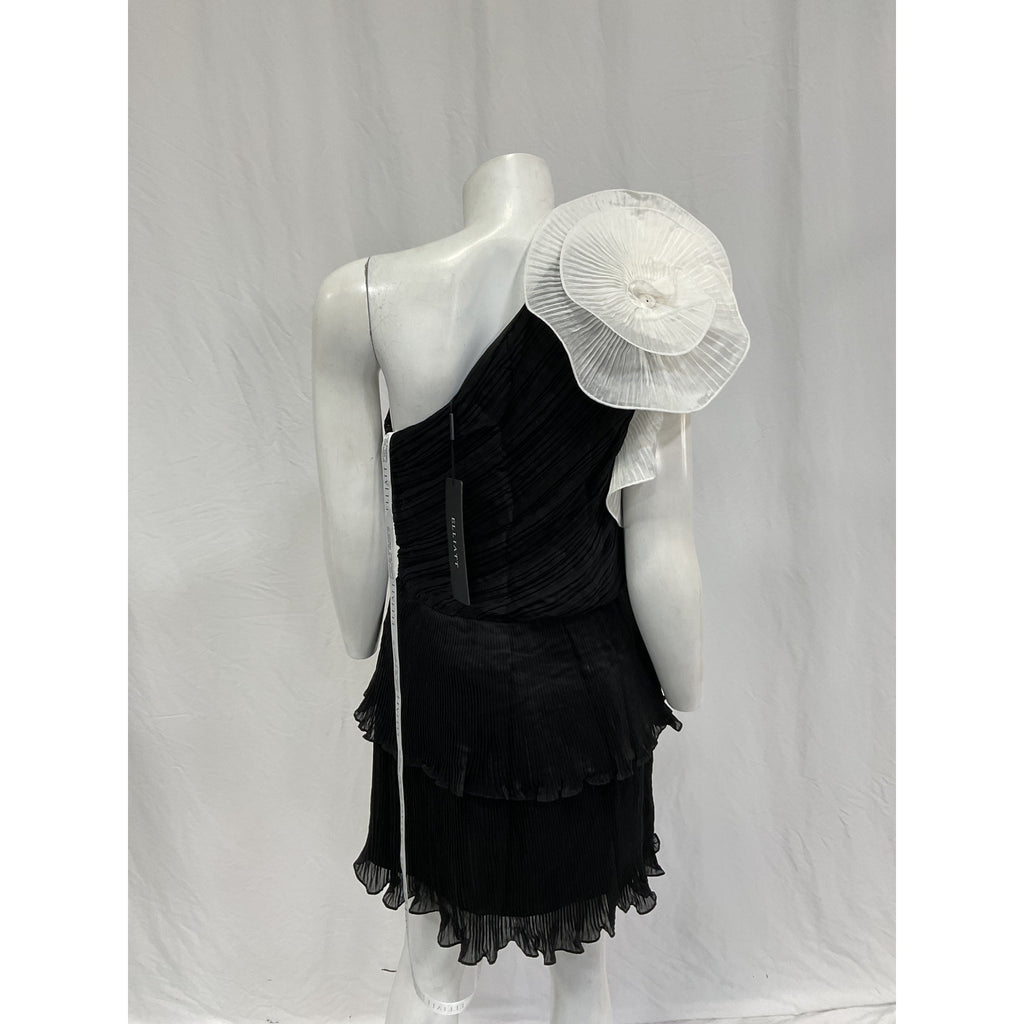 Elliatt 'Upscale' Black Lyocell Dress Size M - NWT