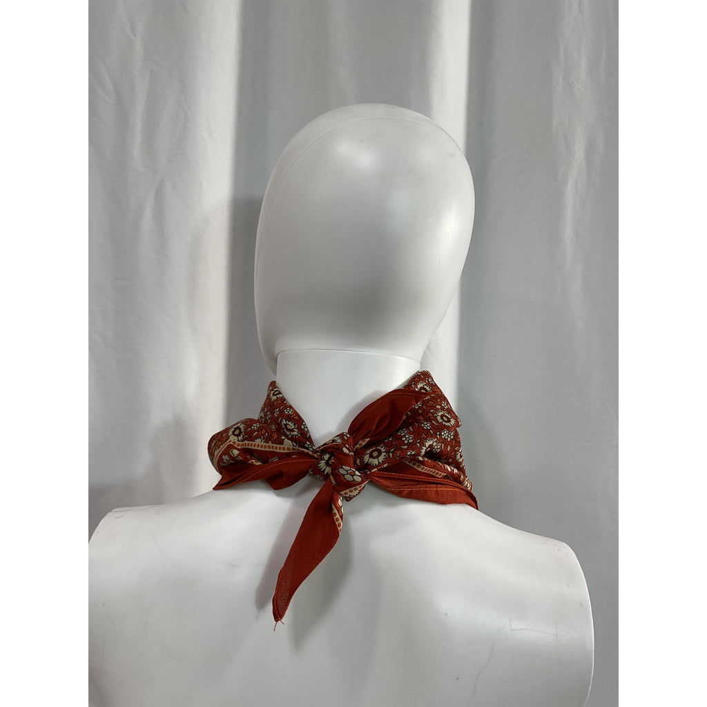 S�zane 'Floral' Red Scarf Size OS