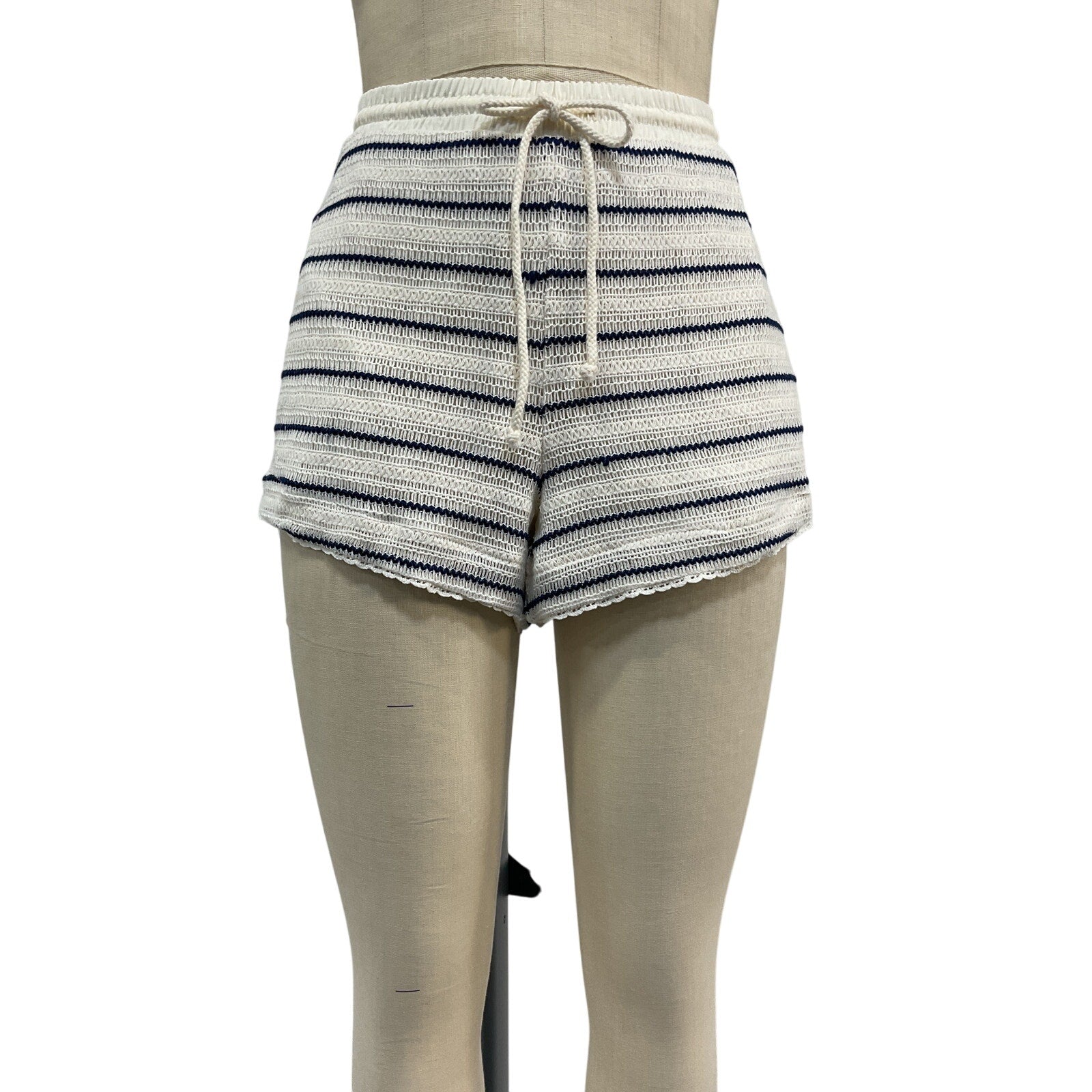 Hatch 'The Rowan' Cream Cotton Short Size 3
