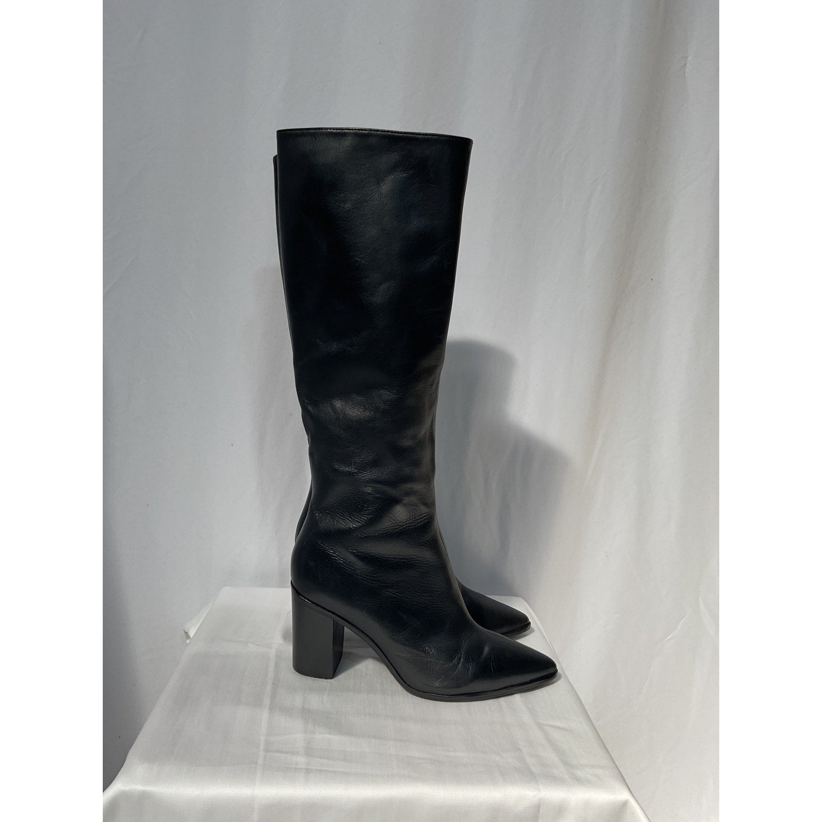 Schutz 'Mikki' Black Up Block Size 8.5