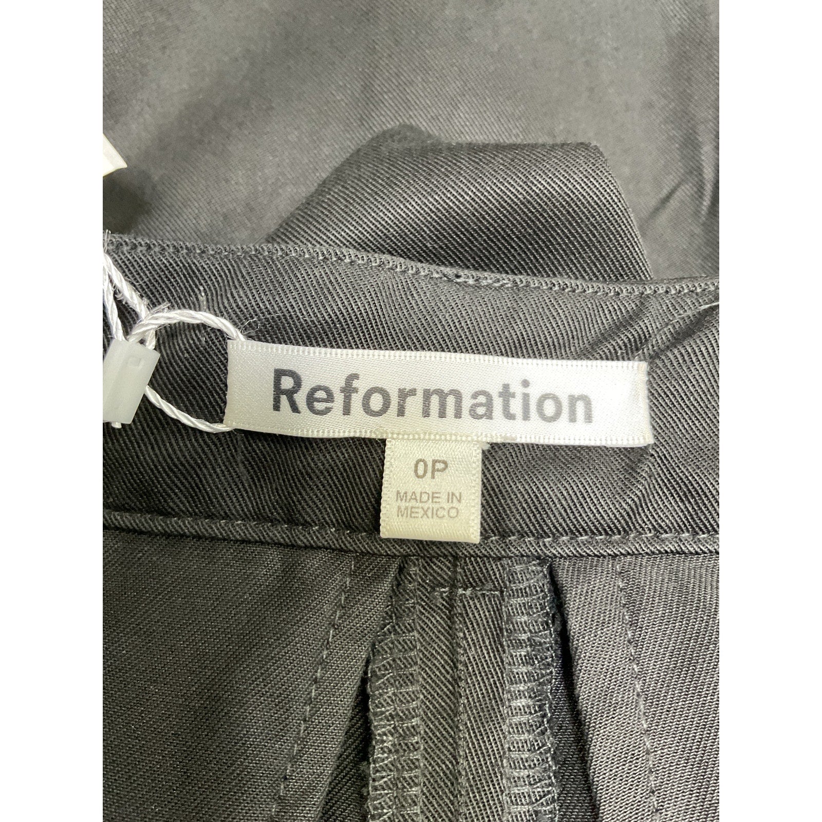 Reformation 'Petites' Black Tencel Lyocell Mason Pant Size 0 / P