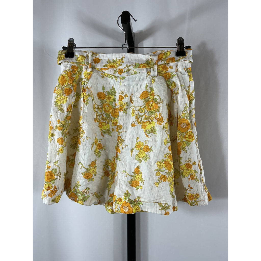 Faithfull The Brand 'Priscilla' White Linen Short Size S