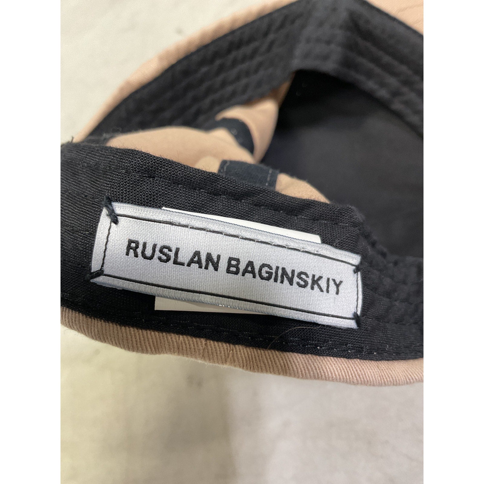 Ruslan Baginskiy Beige Embroidered Canvas Logo 6 Panel Baseball Cap Size OS