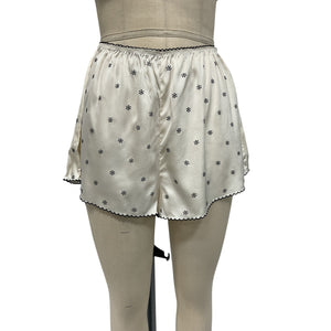 Dôen 'Marilyn' White Short Size M